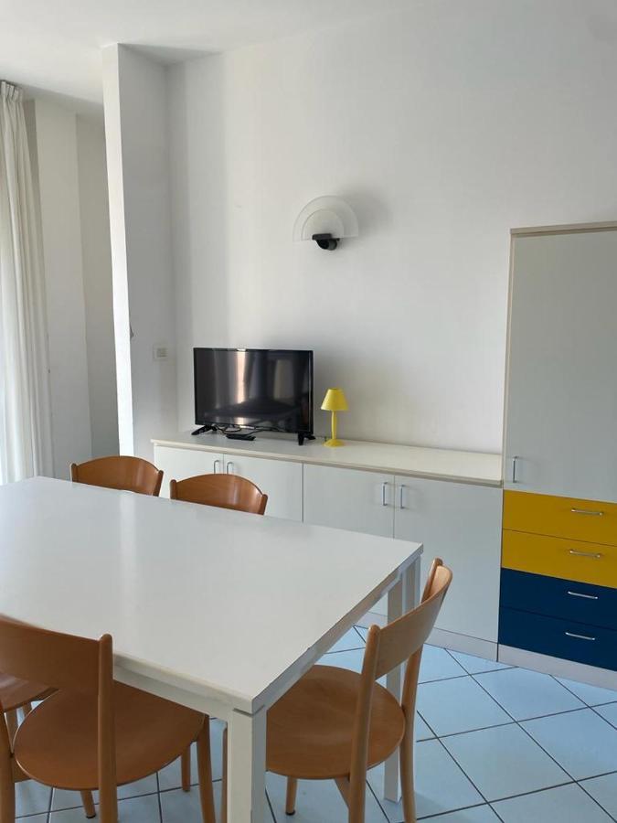 Residence Zeta - Walterigato Apartments Solo Per Famiglie ليدو دي يسولو المظهر الخارجي الصورة