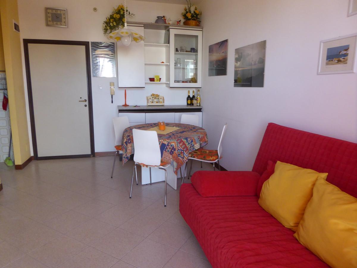Residence Zeta - Walterigato Apartments Solo Per Famiglie ليدو دي يسولو المظهر الخارجي الصورة