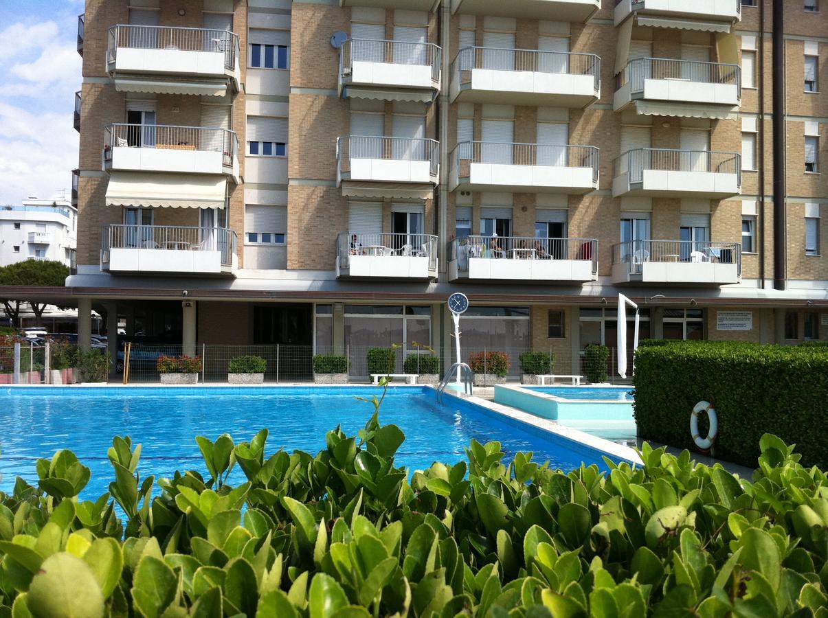 Residence Zeta - Walterigato Apartments Solo Per Famiglie ليدو دي يسولو المظهر الخارجي الصورة